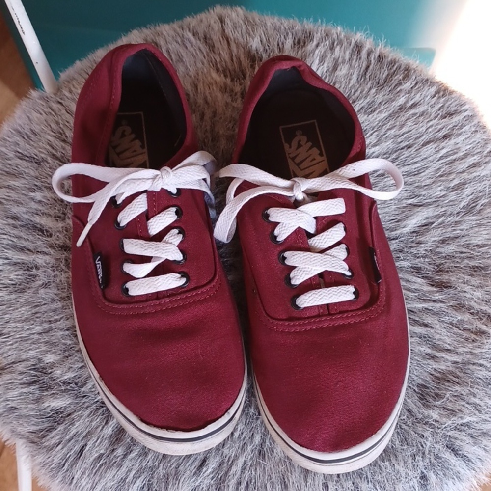 Vans shoes women's size 9, men's size 7.5
